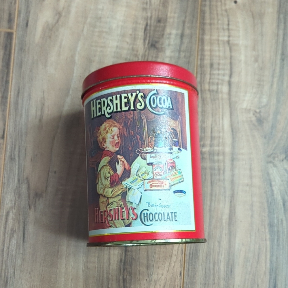 Hershey's Cocoa Vintage Tin Collectible 1989. Red Round Tin.
